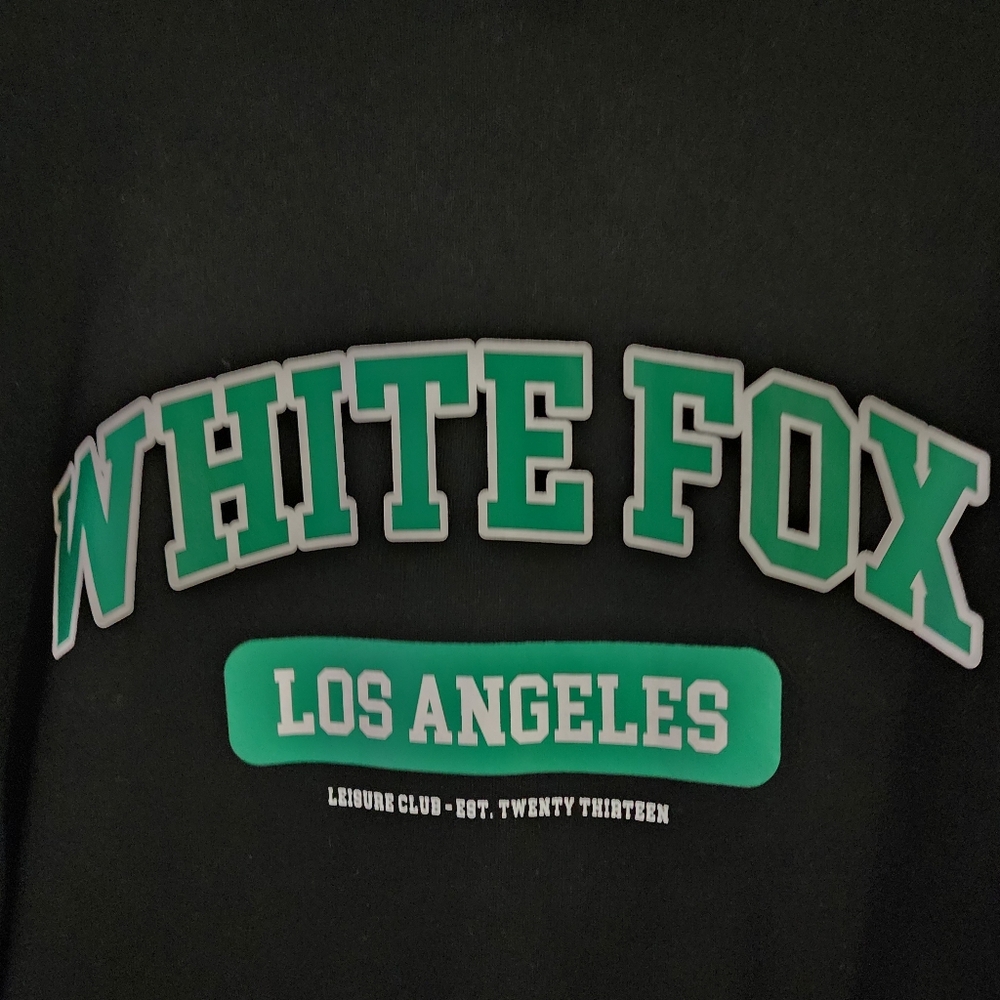 White Fox Black Hoodie & Kangaroo Pockets. NWOT fall Off..... Male or Female - Picture 2 of 2